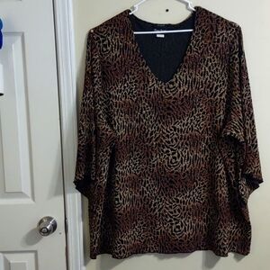 Maggie Barnes animal print Plus size Top